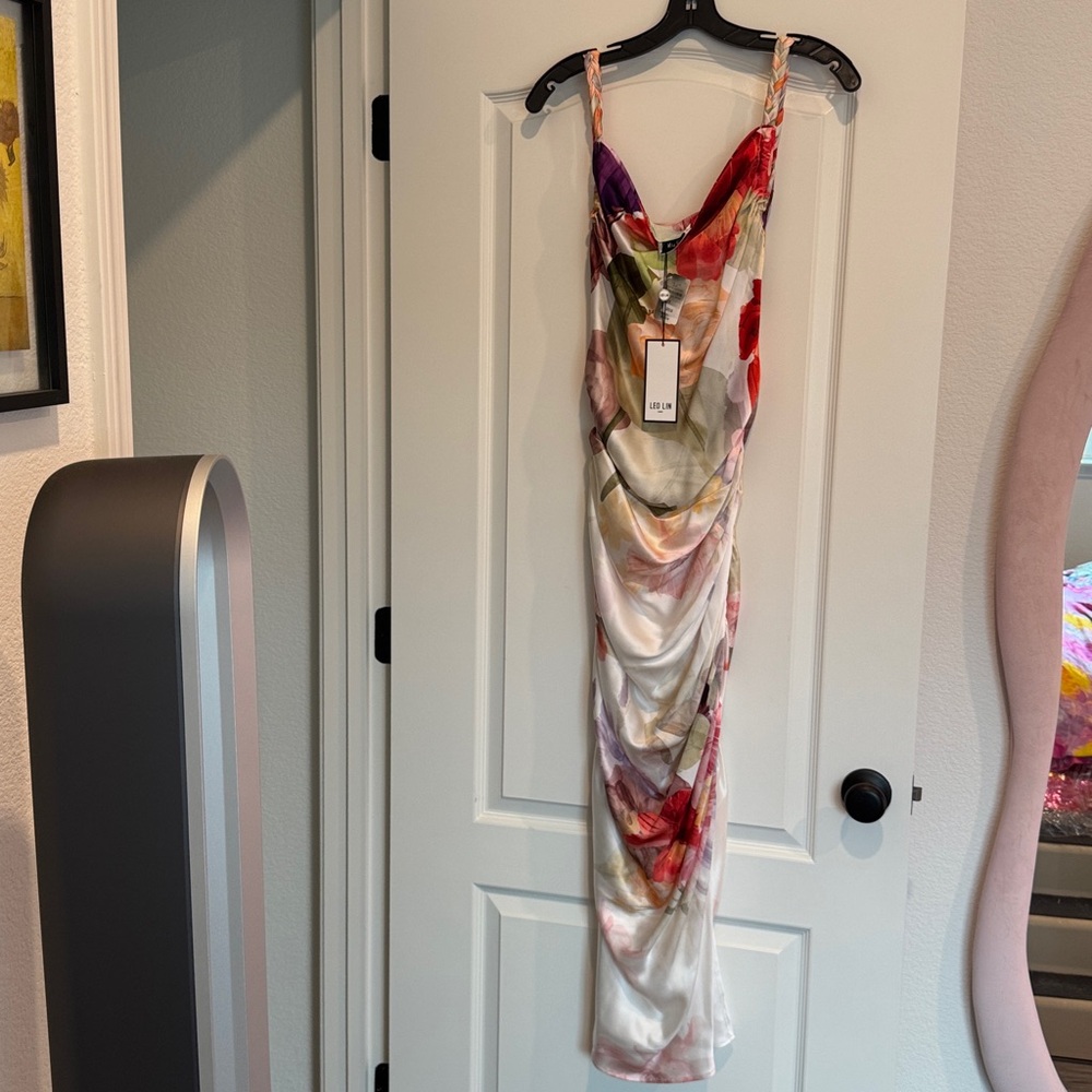 Leo Lin Elegant Multicolor Draped Women's Dress - Picture 7 of 7